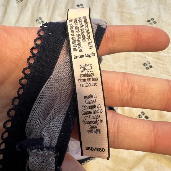 Victoria’s Secret Dream Angels Push Up Without Padding Bra - Picture 4 of 4